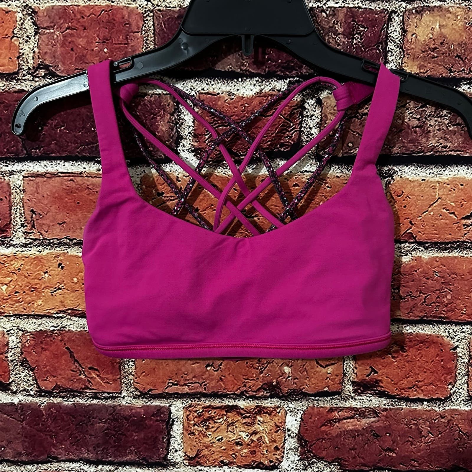 Lululemon Lululemon Sports Bra Size S / US 4 / IT 40 - 1 Thumbnail