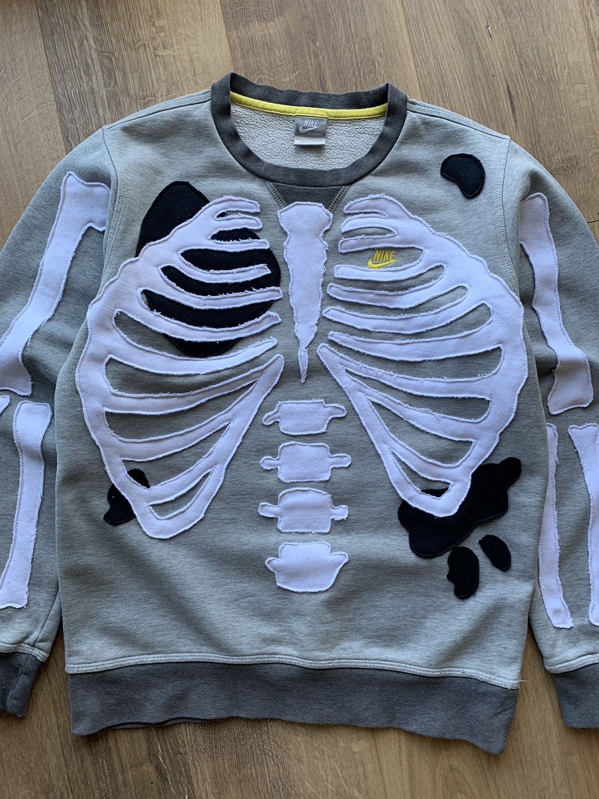 Nike Vintage Nike Skeleton big logo sweatshirt Size US S / EU 44-46 / 1 - 3 Thumbnail