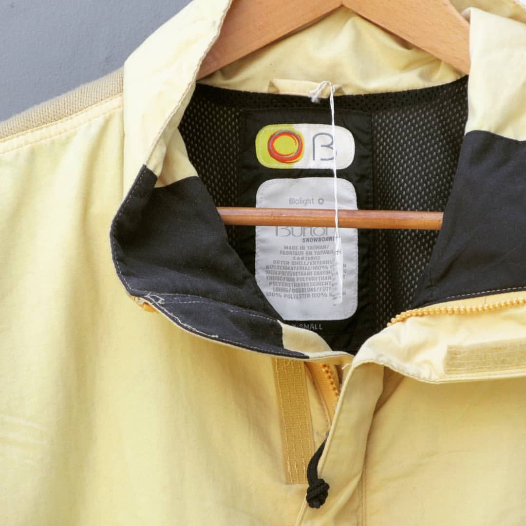 Burton × The Mountain Burton Outdoor Jacket Crewship Yellow rough and tough Size US M / EU 48-50 / 2 - 2 Thumbnail