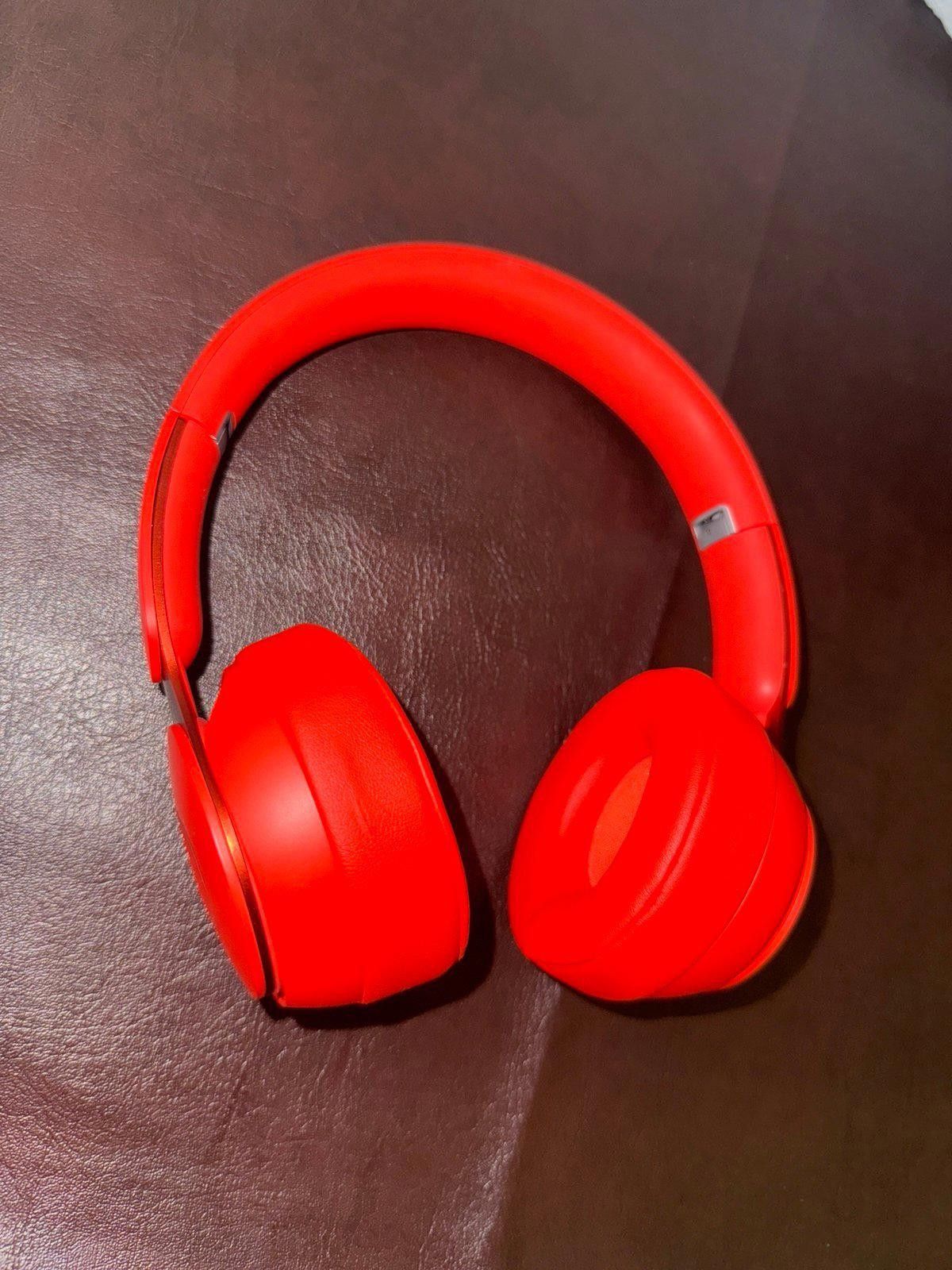 Designer Beats Solo3 Wireless On-Ear Headphones - Red Size ONE SIZE - 3 Thumbnail