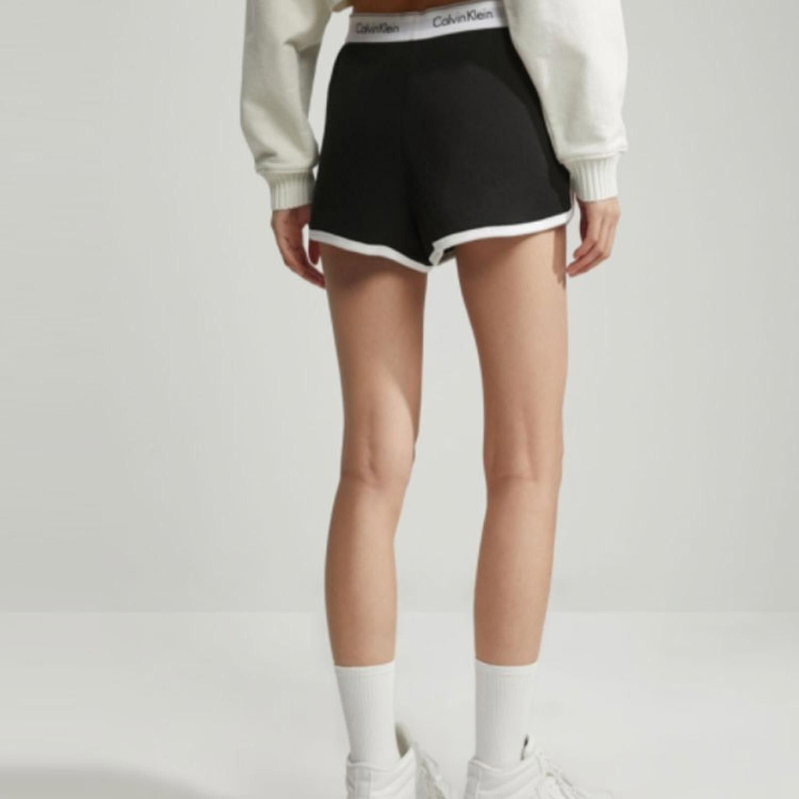 Calvin Klein Calvin Klein Modern Gravity Band Casual Shorts Size M Size 32" / US 10 / IT 46 - 4 Thumbnail