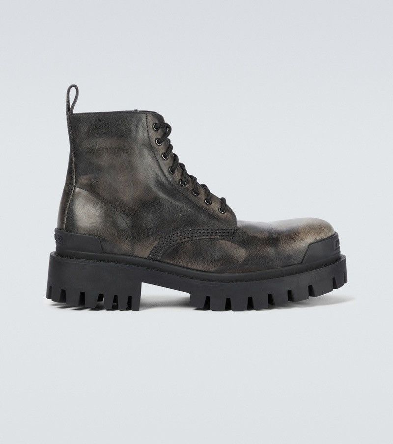 Balenciaga 🔥WORN OUT Strike Boots in Black Size US 6 / EU 39 - 5 Thumbnail