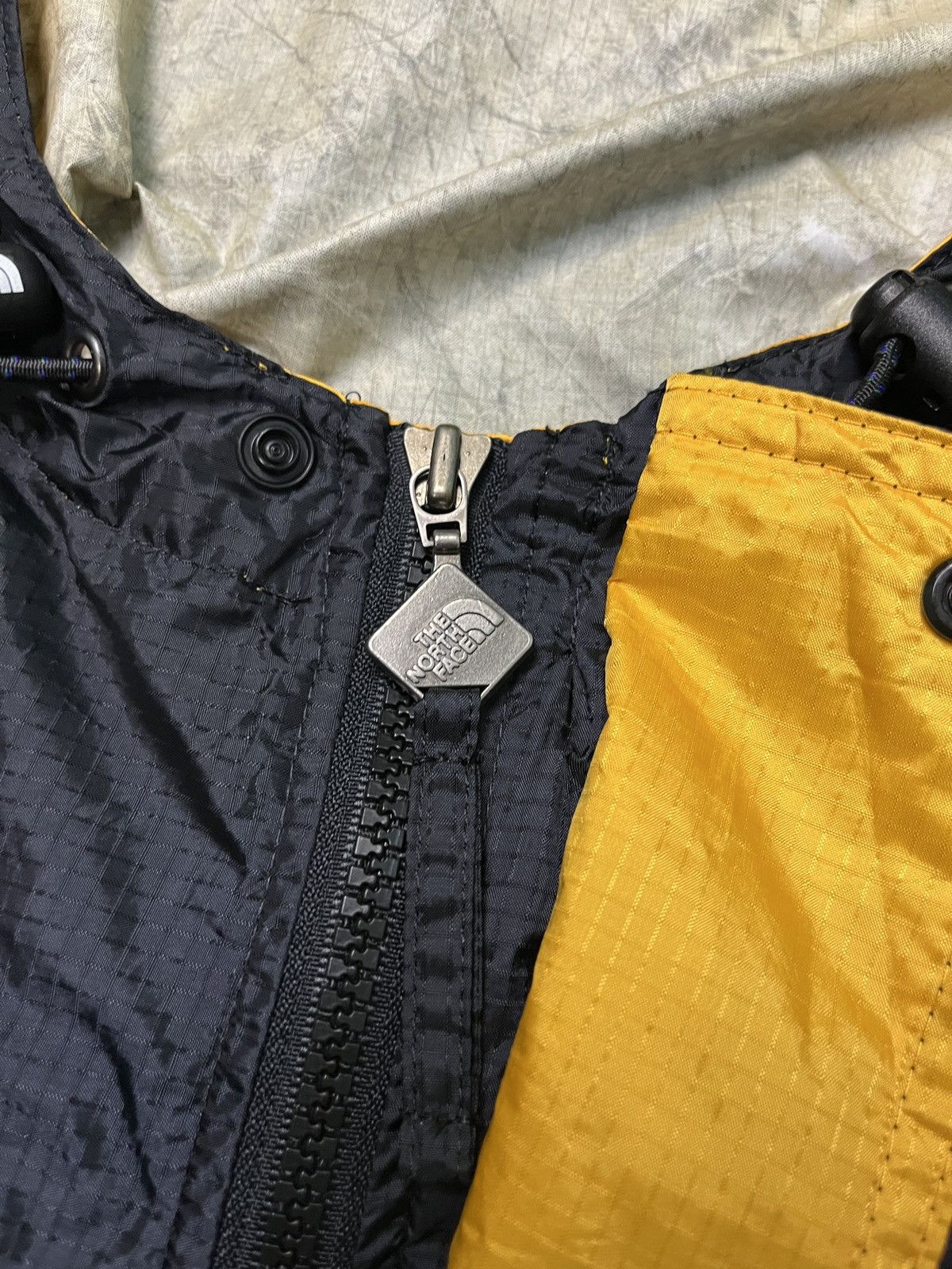 The North Face The North Face Anorak Pullover Waterproof Windbreaker Jacket Size US L / EU 52-54 / 3 - 14 Thumbnail