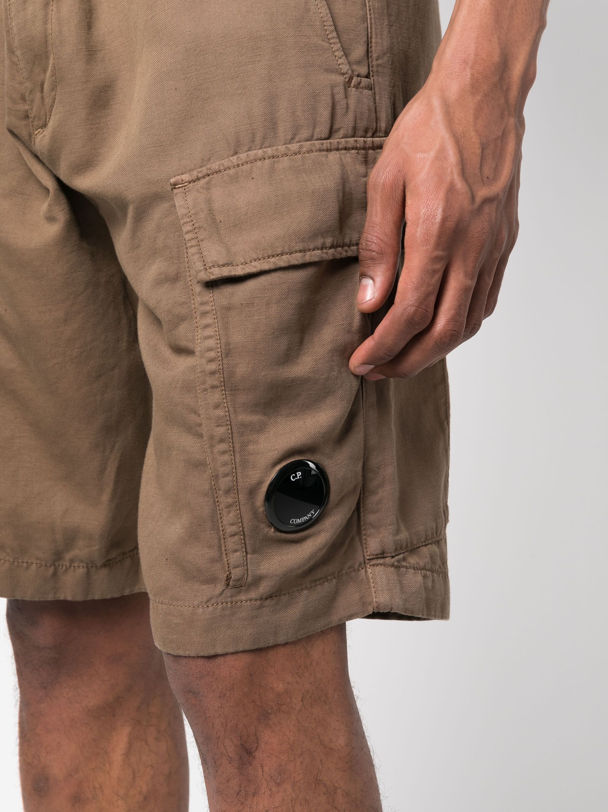 C.P. Company o1y1224 Short in Brown Size US 28 / EU 44 - 2 Thumbnail