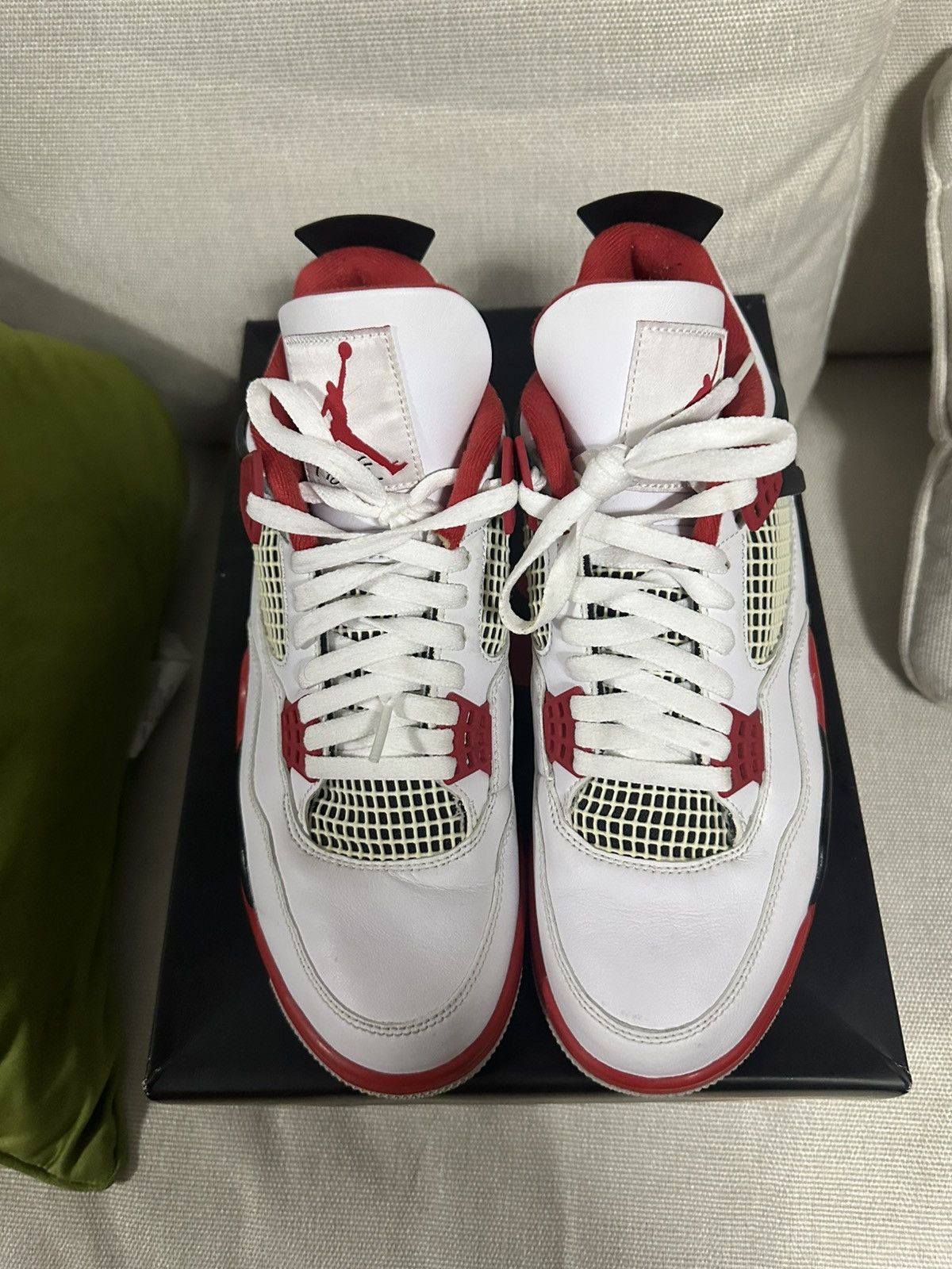 Nike Jordan 4 retro fire red (2020) Size US 10 / EU 43 - 4 Thumbnail