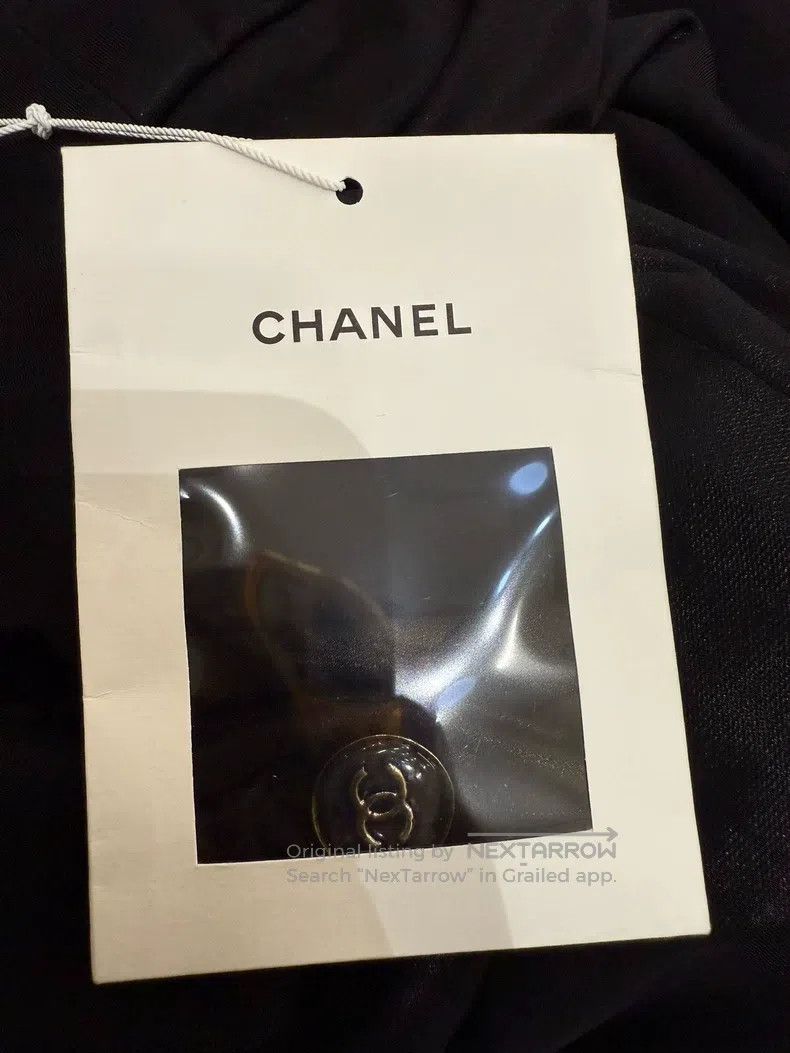 Chanel Chanel Black skirt Size 42" / US 20 - 8 Thumbnail