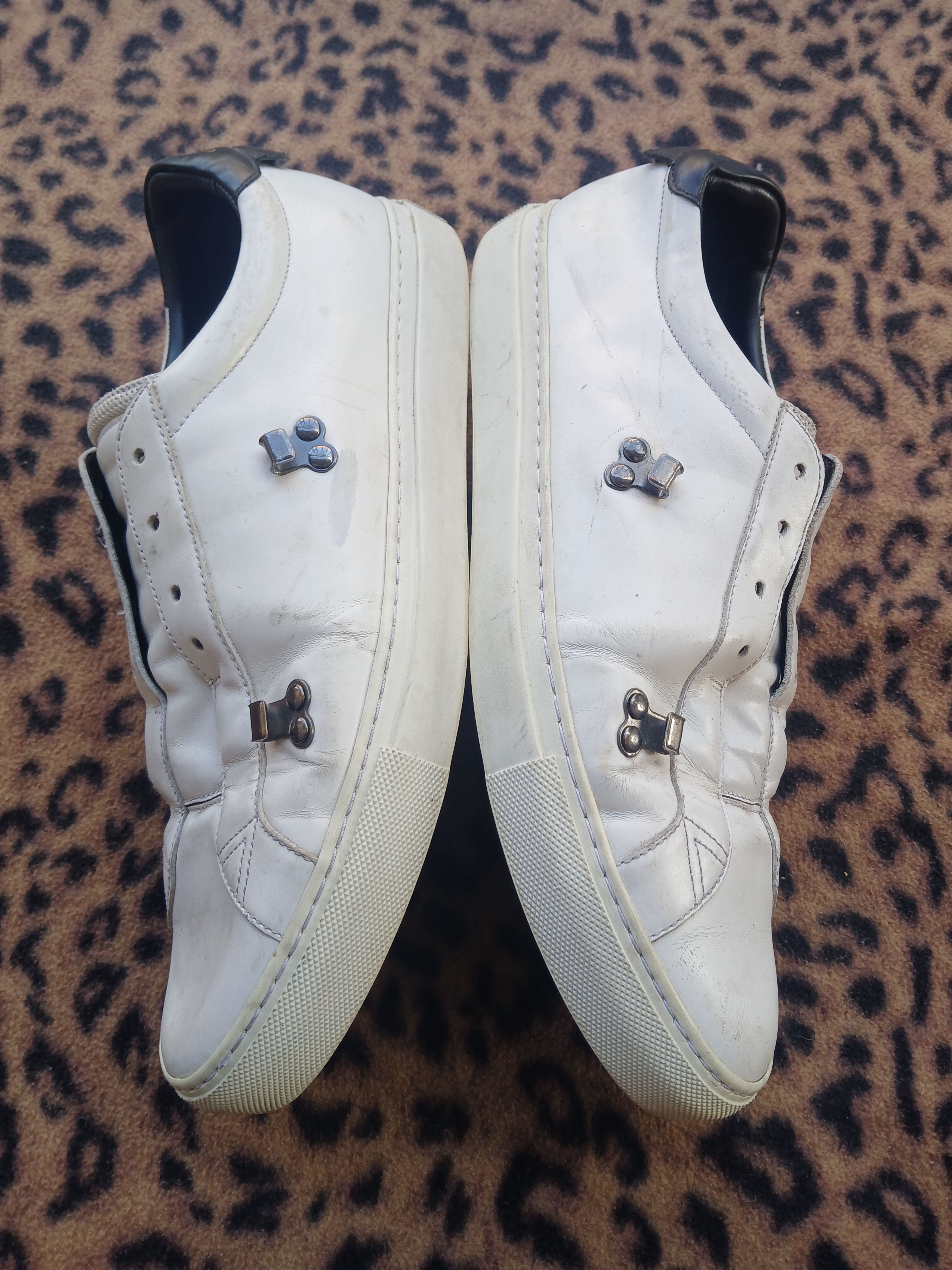 Givenchy Givenchy white urban street hike sneaker Size US 10 / EU 43 - 3 Thumbnail