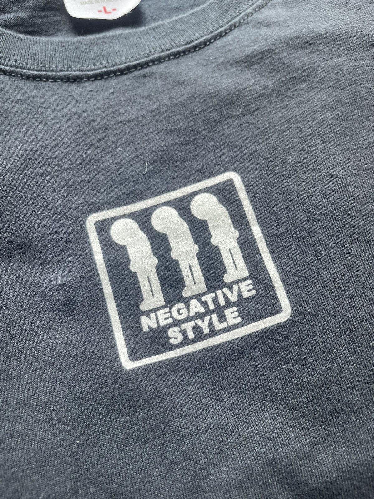 Japanese Brand Vintage Y2K Negative Style Kanji Word T Shirt L Size US L / EU 52-54 / 3 - 4 Thumbnail