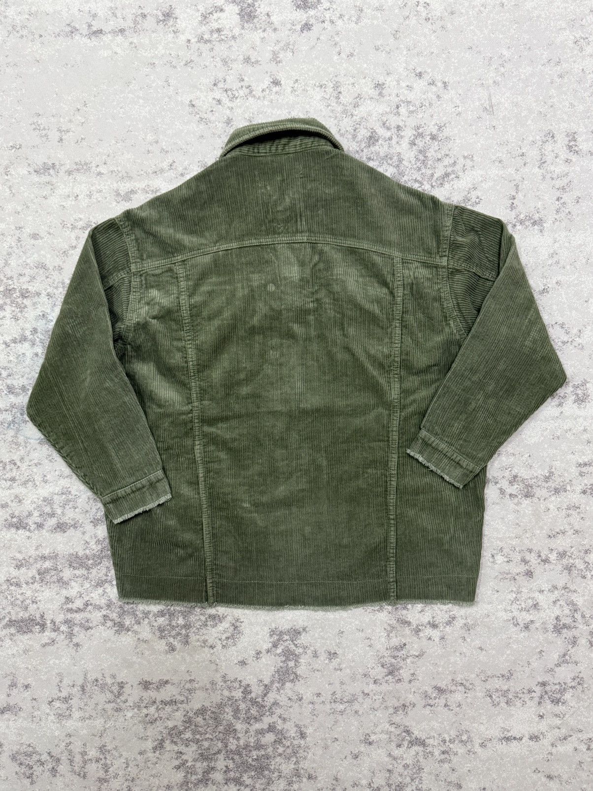 Zara Zara Oversized green corduroy button up shirt with a raw hem Size S / US 4 / IT 40 - 10 Thumbnail