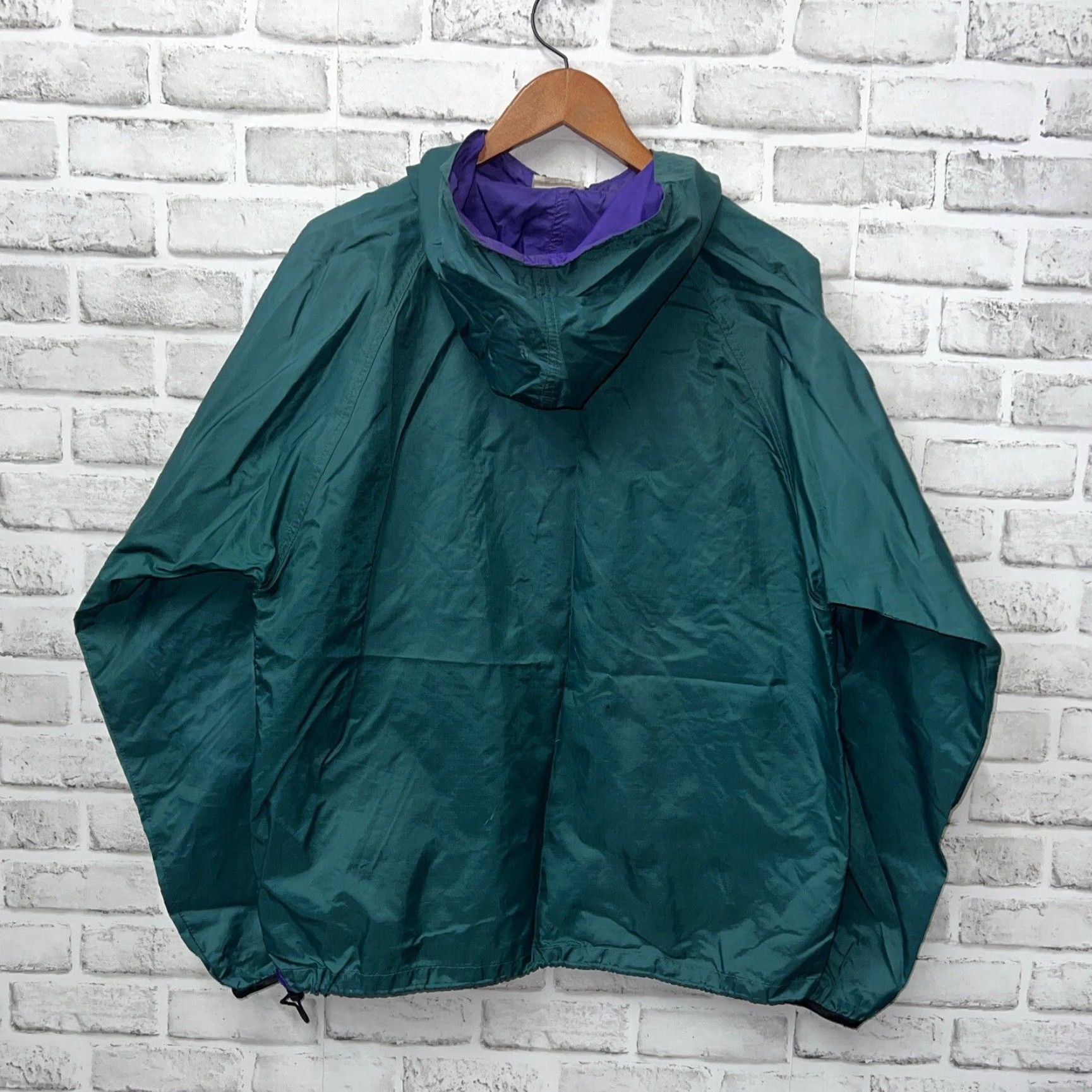 Helly Hansen Helly Hansen Mens Green Nylon Windbreaker Full Zip Jacket Medium Size US M / EU 48-50 / 2 - 4 Thumbnail