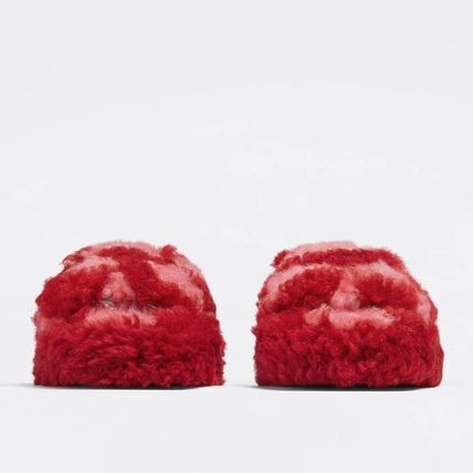 o1loc1c0324 690537 Resort Teddy in White & Red