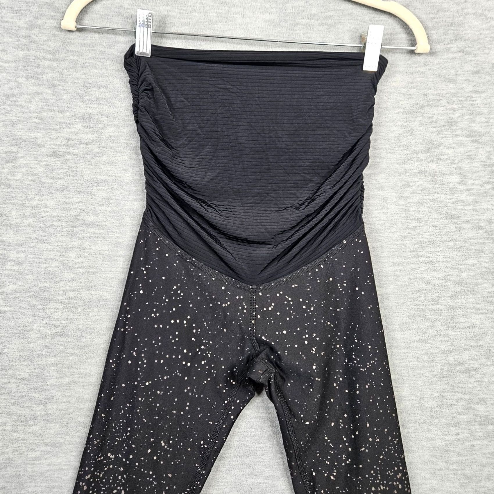 Beyond Yoga Beyond The Bump Maternity Women's XS Alloy Ombre Legging Leggings XS Black Ombre Beyond Yoga Maternity Women Leggings XS Black Size 26" / US 2 / IT 38 - 3 Thumbnail