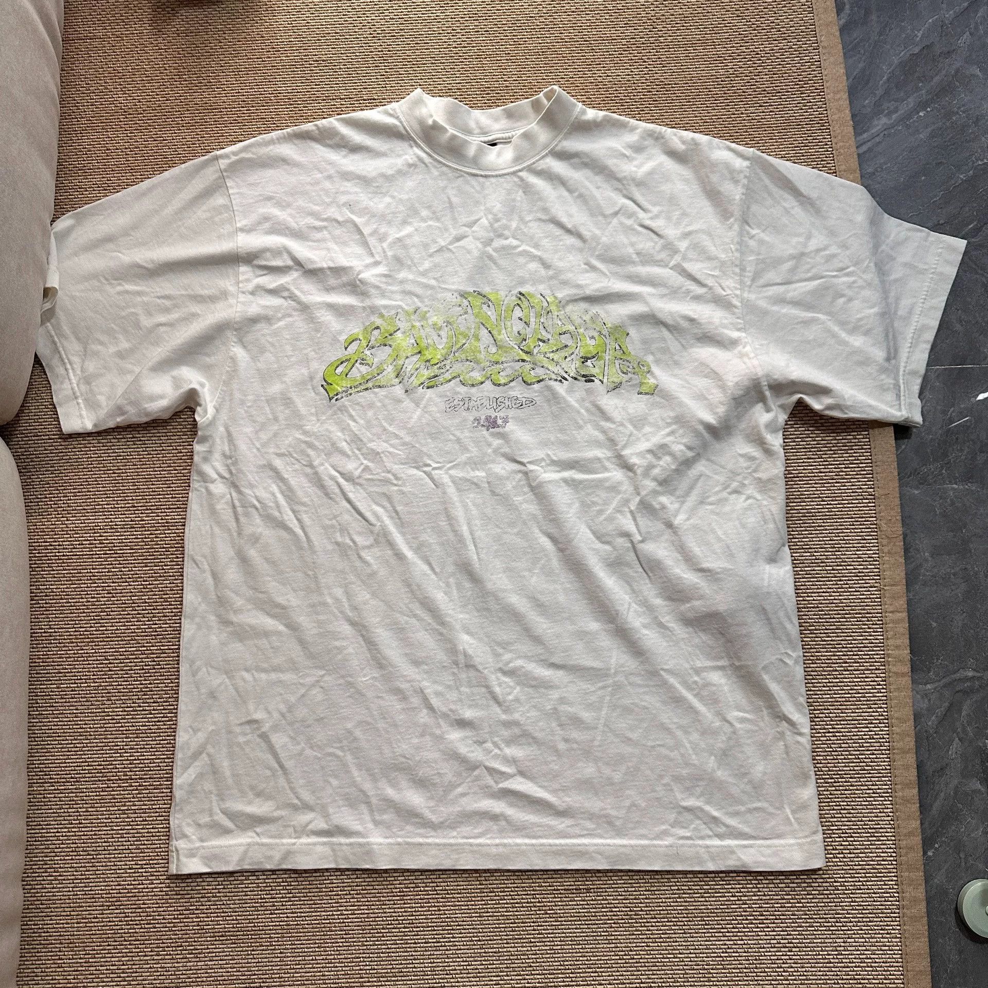 Balenciaga Balenciaga Paris Graffiti Oversized T-Shirt Size US M / EU 48-50 / 2 - 1 Thumbnail