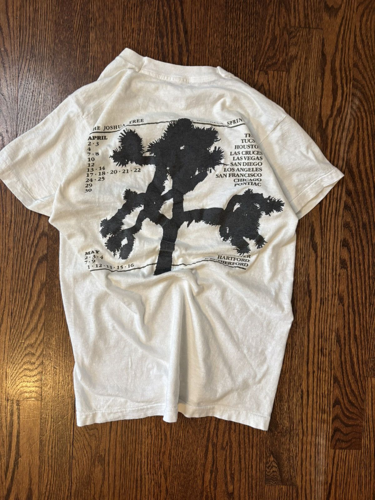 Other Vintage 1987 U2 Tour Shirt Size US L / EU 52-54 / 3 - 4 Thumbnail