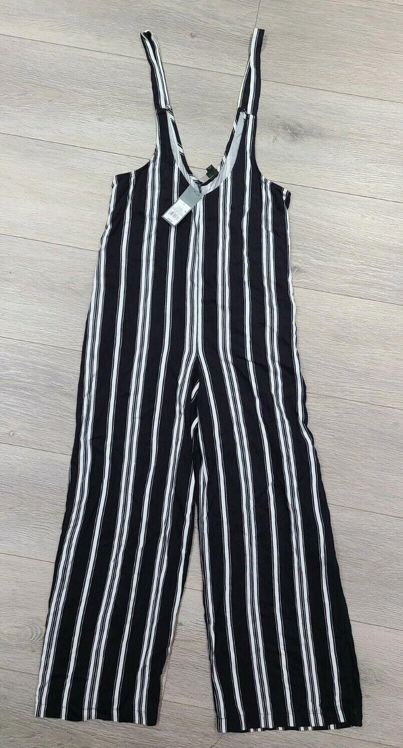 Designer Wild Fable Romper Jumpsuit Large Black Low Cut Wide Leg Size 36" / US 14 / IT 50 - 1 Thumbnail