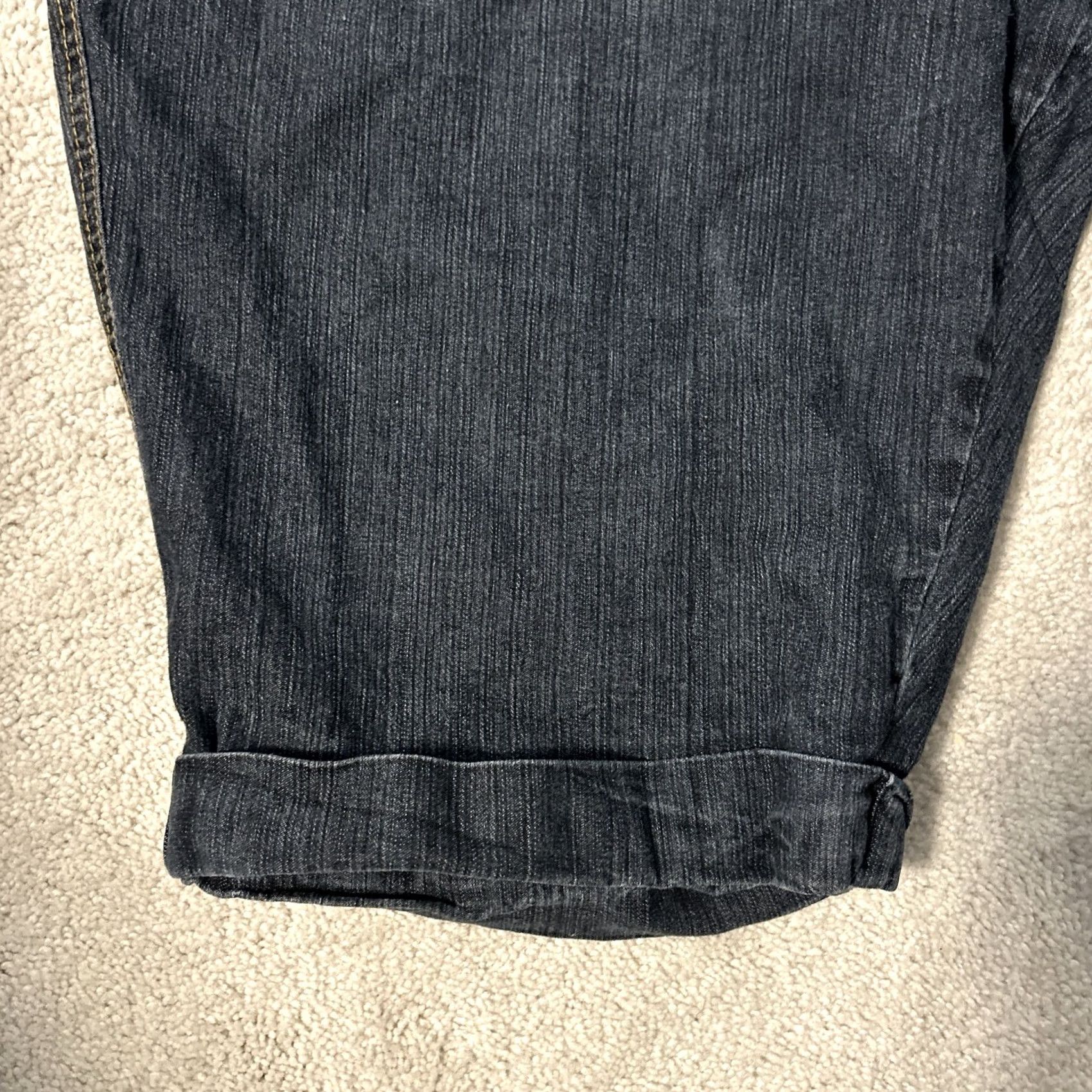 JNCO VINTAGE JNCO Bermuda Shorts Jeans 24 Women Embroidered Jamie Nicole Y2K Art Blue 90s Style Size 42" / US 20 - 2 Thumbnail