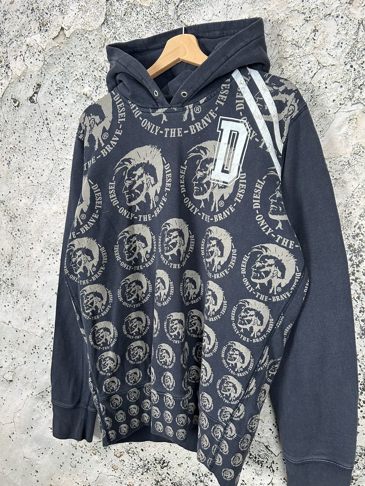 Diesel Vintage Diesel Y2K 00s Rare Hoodie Sweatshirt Hype Size US L / EU 52-54 / 3 - 2 Thumbnail