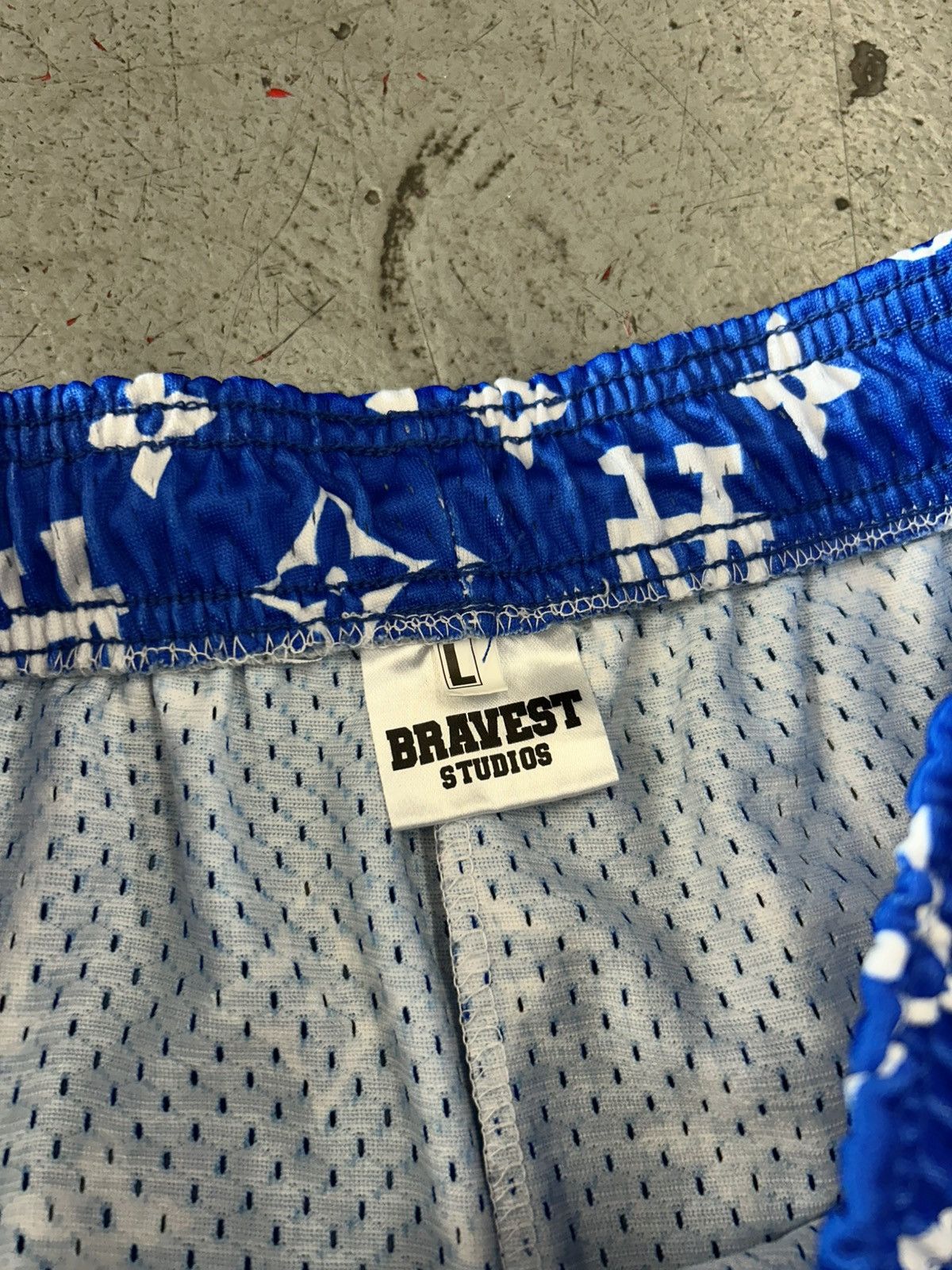 Bravest Studios LA x LV Bravest Studios Shorts Size Large Size US 36 / EU 52 - 2 Thumbnail