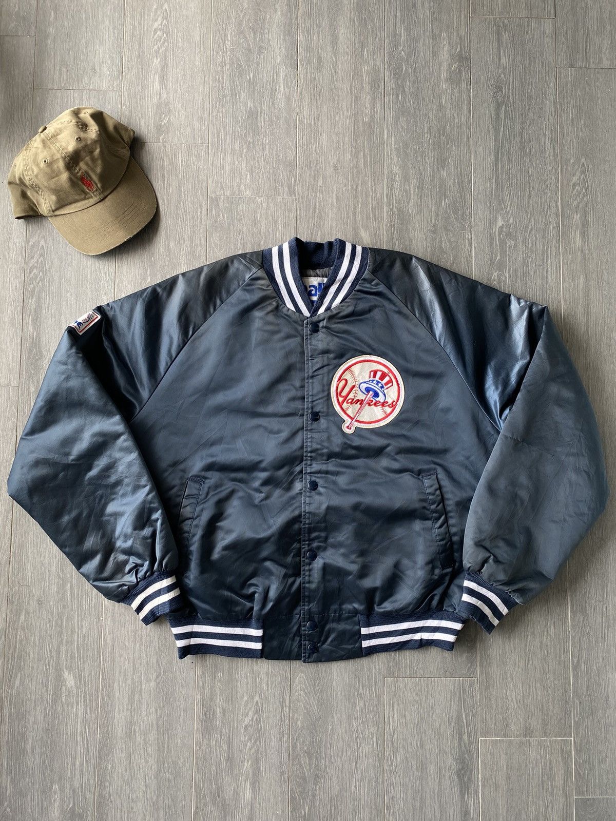 Chalk Line × New York Yankees × Vintage Rare Vintage 90’s Chalk Line NY Yankees Satin Bomber Jacket Size US L / EU 52-54 / 3 - 1 Thumbnail