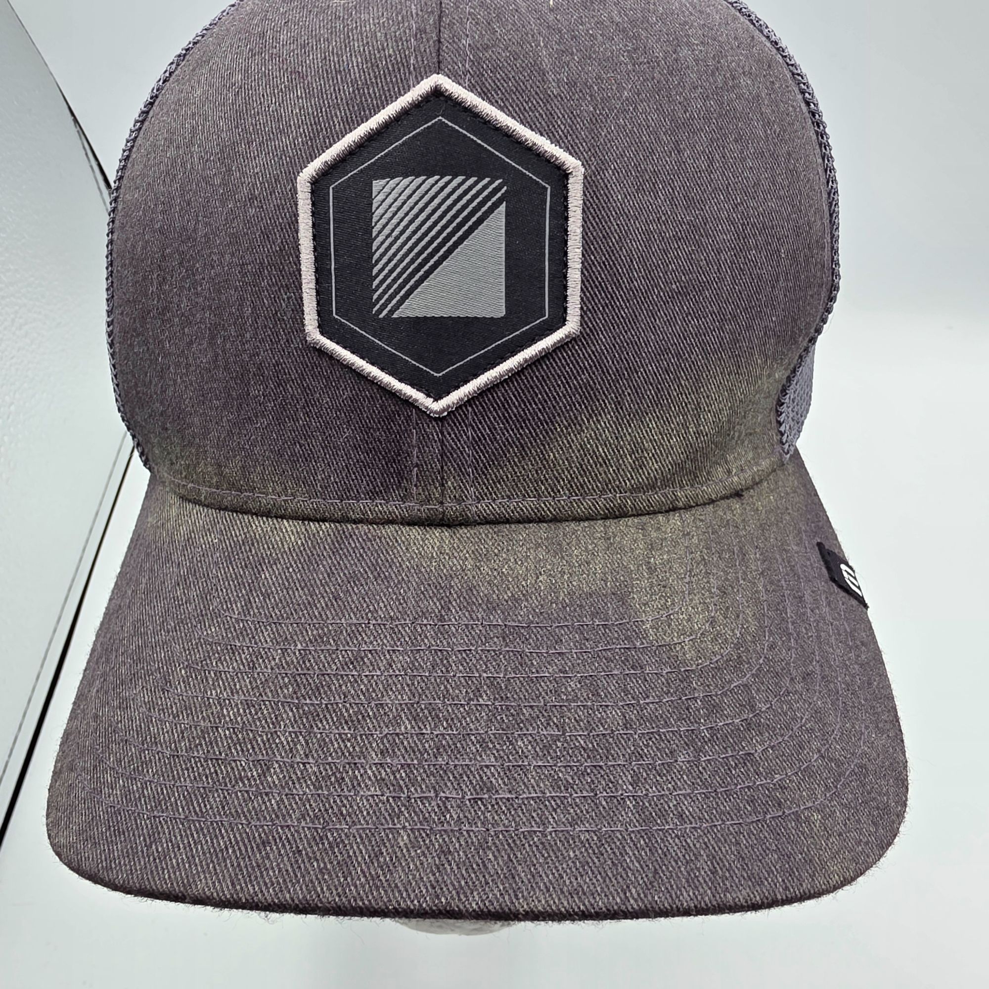TravisMathew Travis Mathew Gray Snapback Trucker Hat Casual Adjustable Ou Size ONE SIZE - 5 Thumbnail