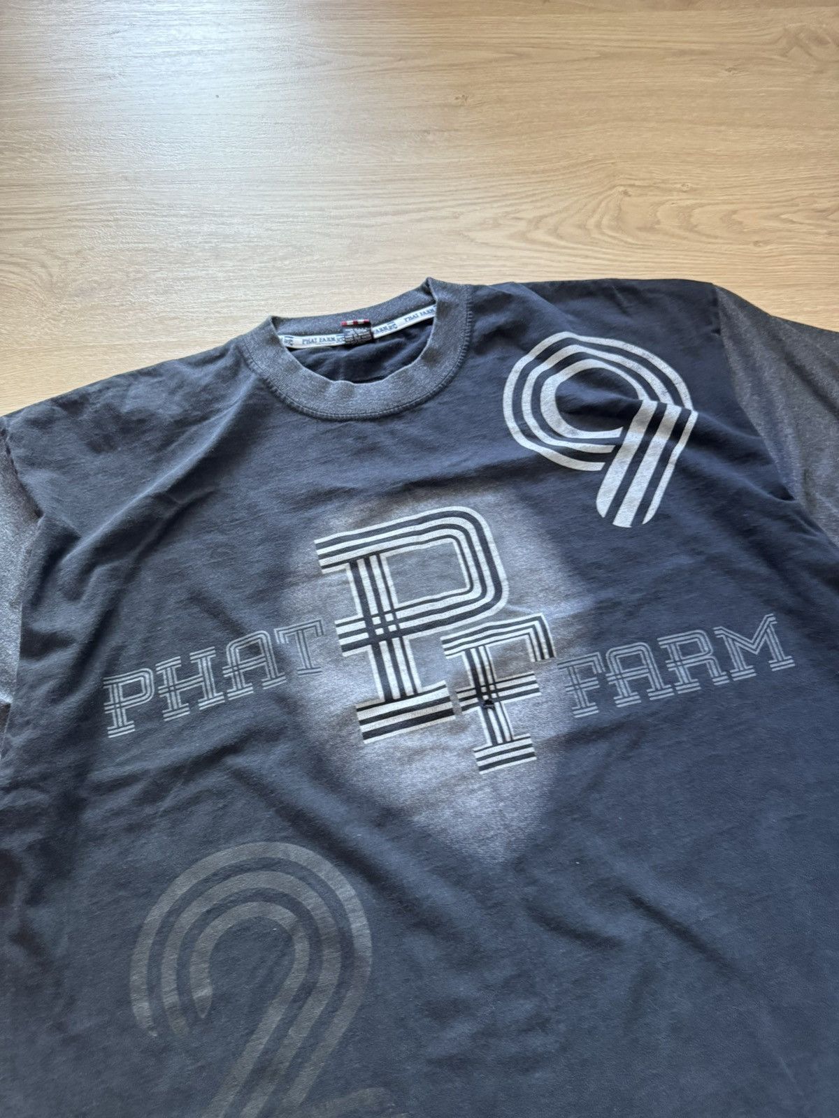 Vintage Vintage 90’s Phat Farm Made In USA Baggy Distressed T-Shirt Size US XXL / EU 58 / 5 - 2 Thumbnail