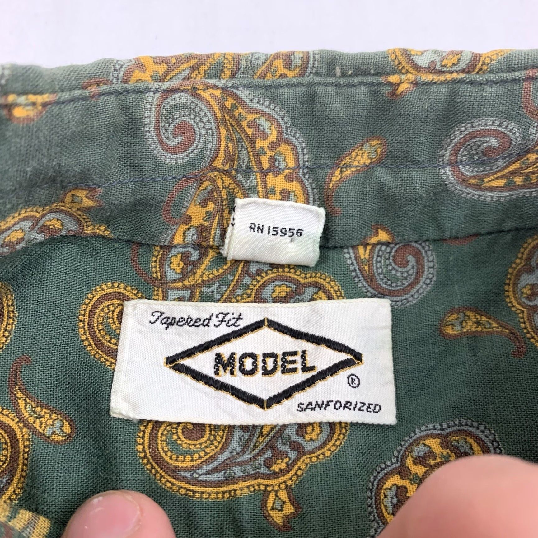 Vintage VINTAGE Model Button-Up Shirt Womens 16 Green Paisley Long Sleeve 1970s Classic Size XXL / US 16-18 / IT 52-54 - 4 Thumbnail