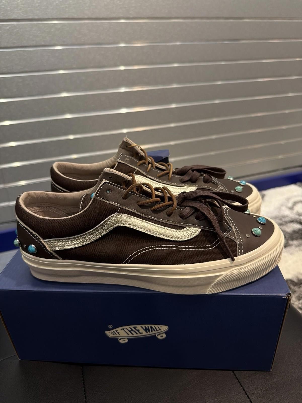Vans Size 9 - Vans LX Old Skool 36 Gemstone Mushroom Mocha Size US 9 / EU 42 - 2 Thumbnail