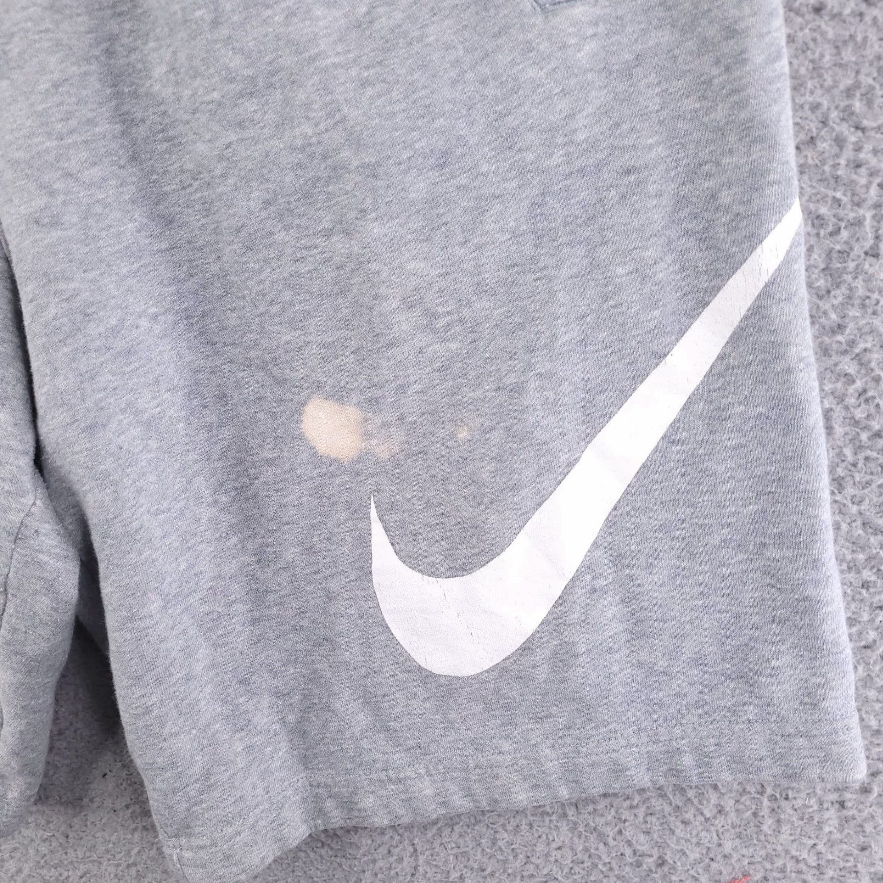 Nike Nike Shorts Mens M Gray Sweatpants Sweatshorts Casual Gym Size US 31 - 2 Thumbnail