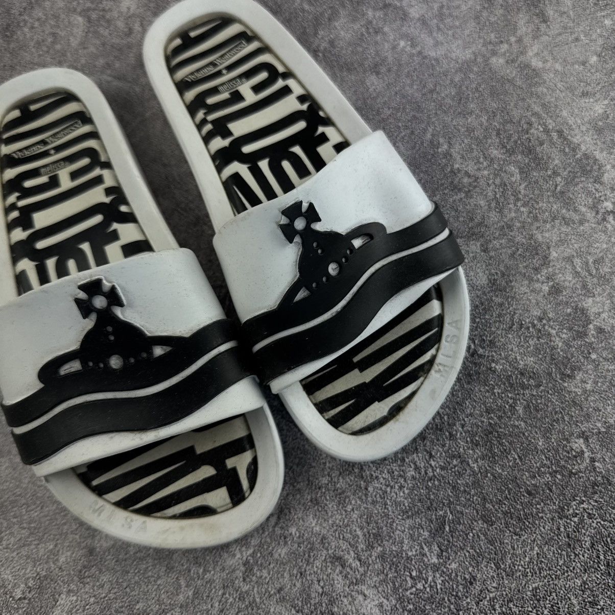 Melissa × Vivienne Westwood Vivienne Westwood x Melissa White Orb Slide Sandals Size US 5 / IT 35 - 4 Thumbnail