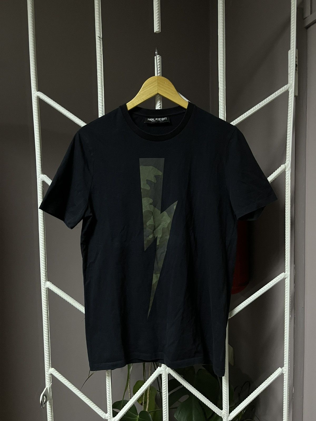 Designer × Neil Barrett Rare Neil Barrett Military Star Tee Size US S / EU 44-46 / 1 - 1 Thumbnail
