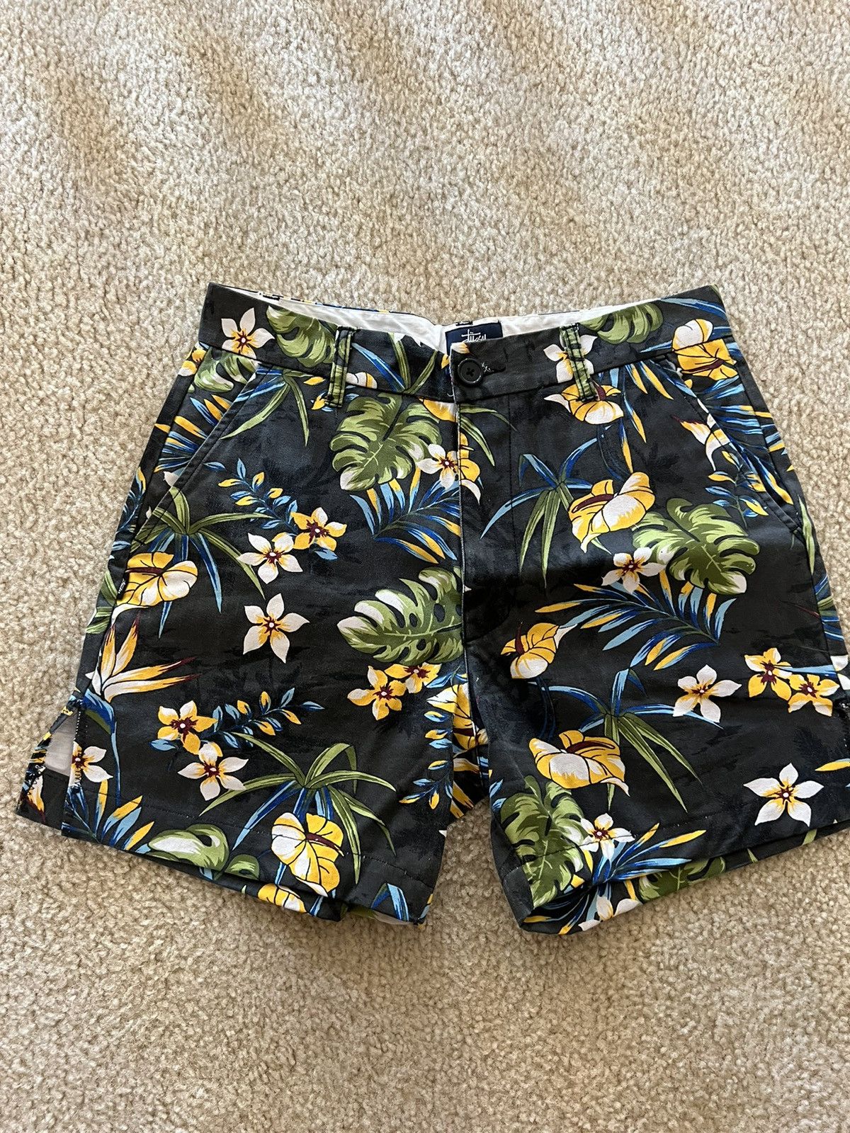 Vintage Stüssy Hawaiian Beach Short | Grailed