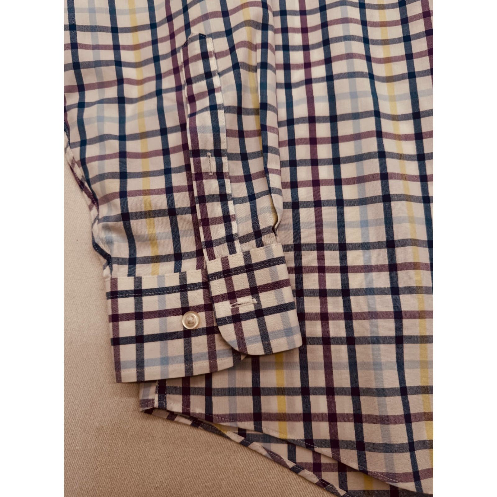 Jos. A. Bank JOS A BANK Long Sleeve Button Up Shirt Mens Large Checked Travelers Collection Multicolor Size US L / EU 52-54 / 3 - 4 Thumbnail