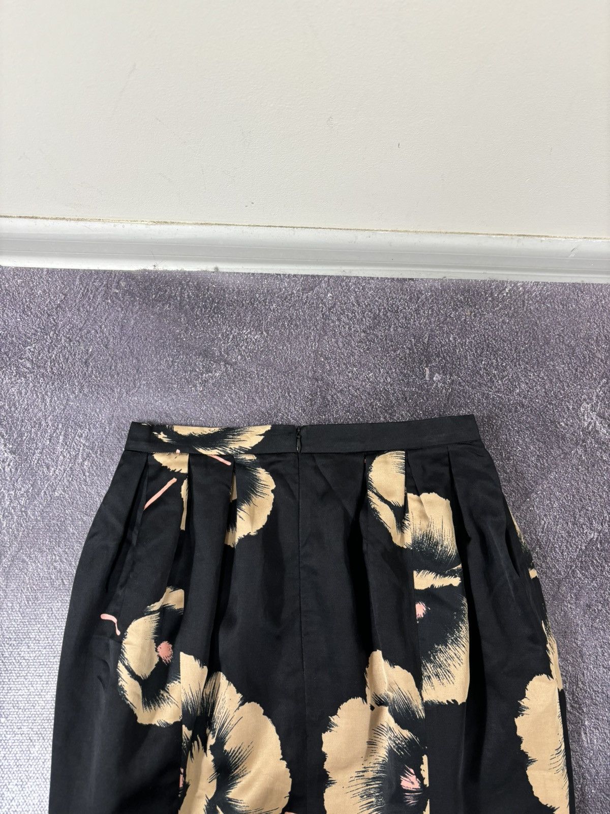 Moschino Moschino Cheap And Chic Vintage Women’s Floral Silk Skirt Size 26" / US 2 / IT 38 - 11 Thumbnail