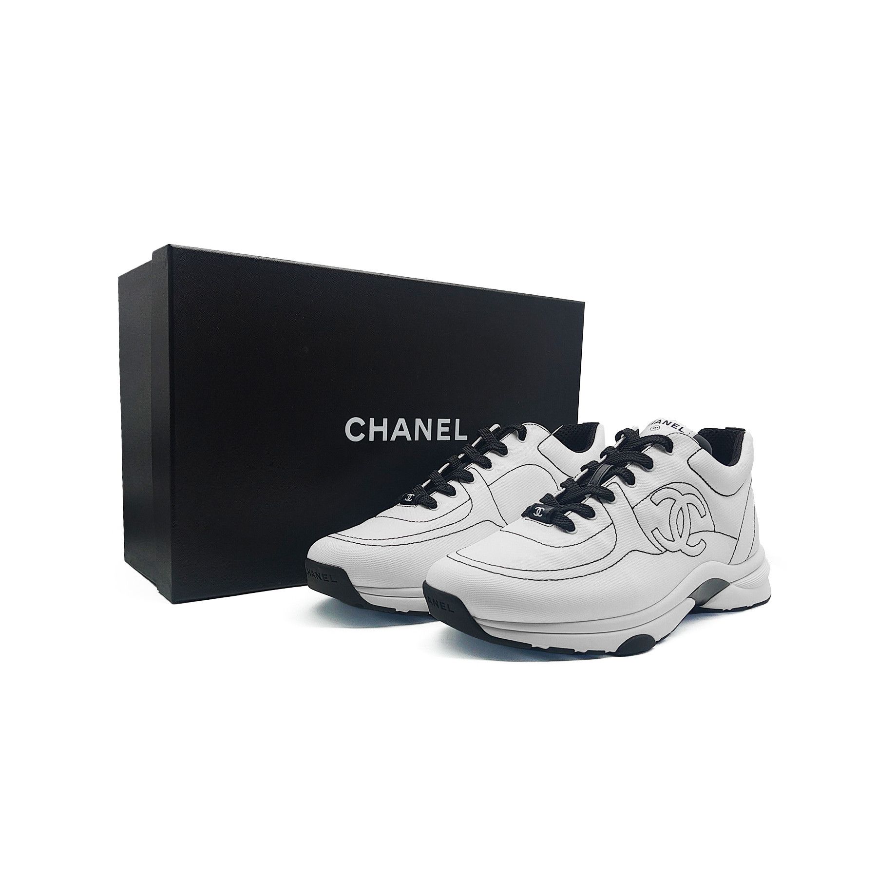 Chanel Chanel 25 Cruise White & Black Cotton Sneakers Size US 9.5 / EU 42-43 - 4 Thumbnail