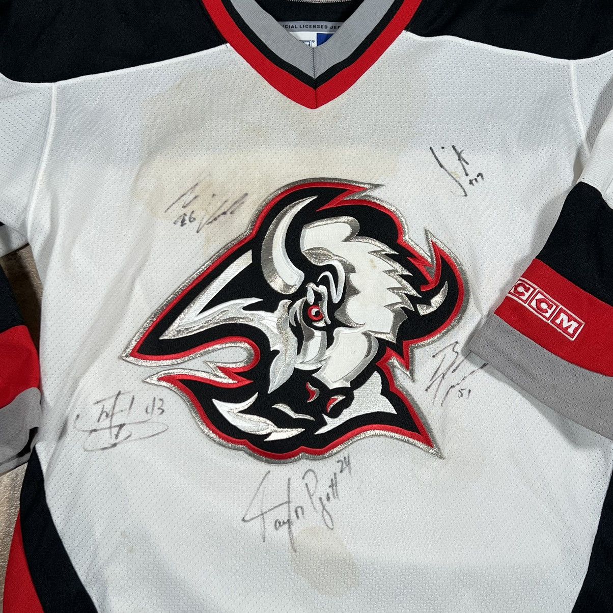 Ccm × Vintage Vintage Buffalo Sabres CCM Black Goat Head Jersey Blank NHL Size US M / EU 48-50 / 2 - 3 Thumbnail
