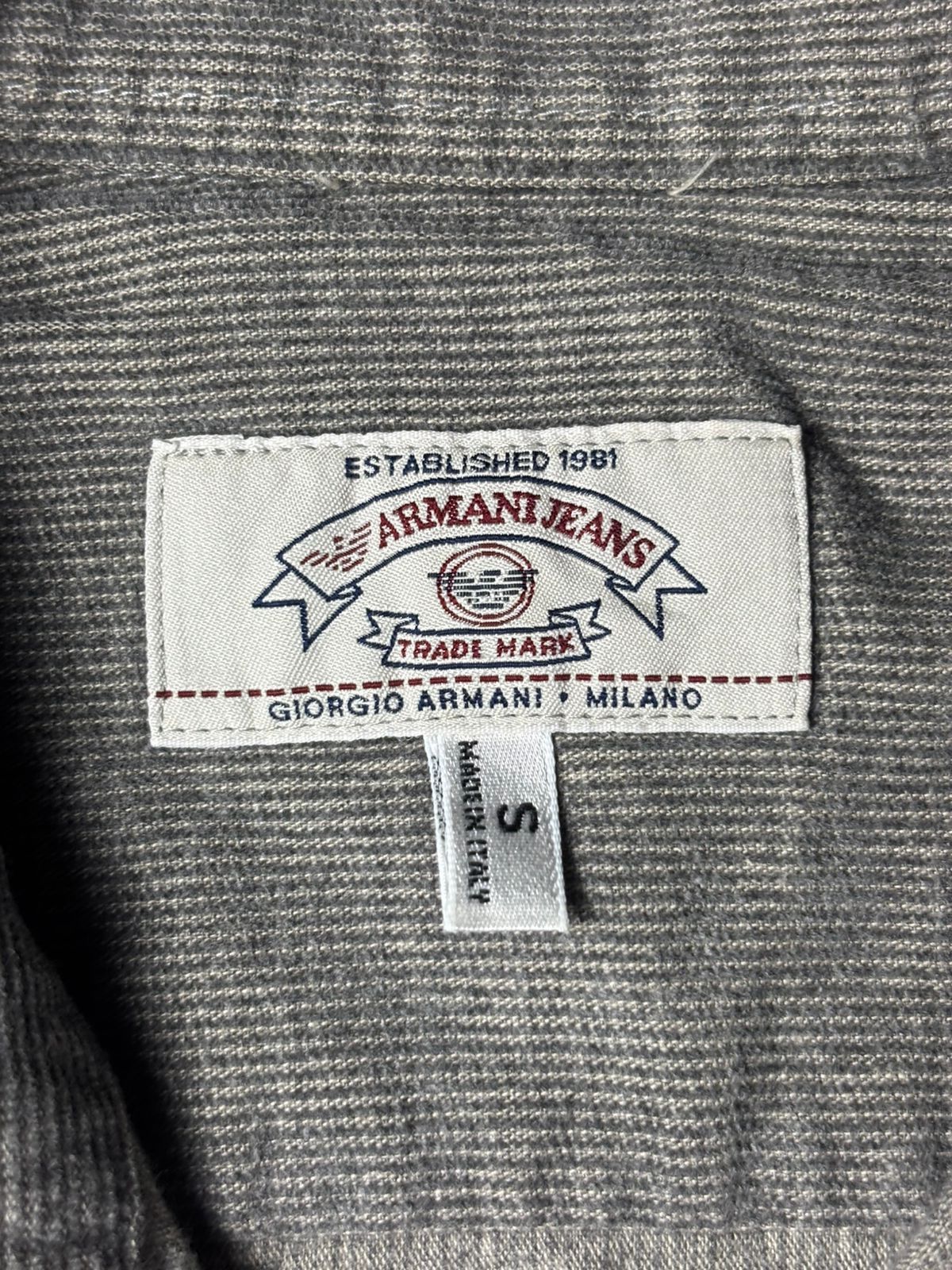 Giorgio Armani 1990s Armani Jeans Corduroy Button-Up Shirt Size US M / EU 48-50 / 2 - 4 Thumbnail