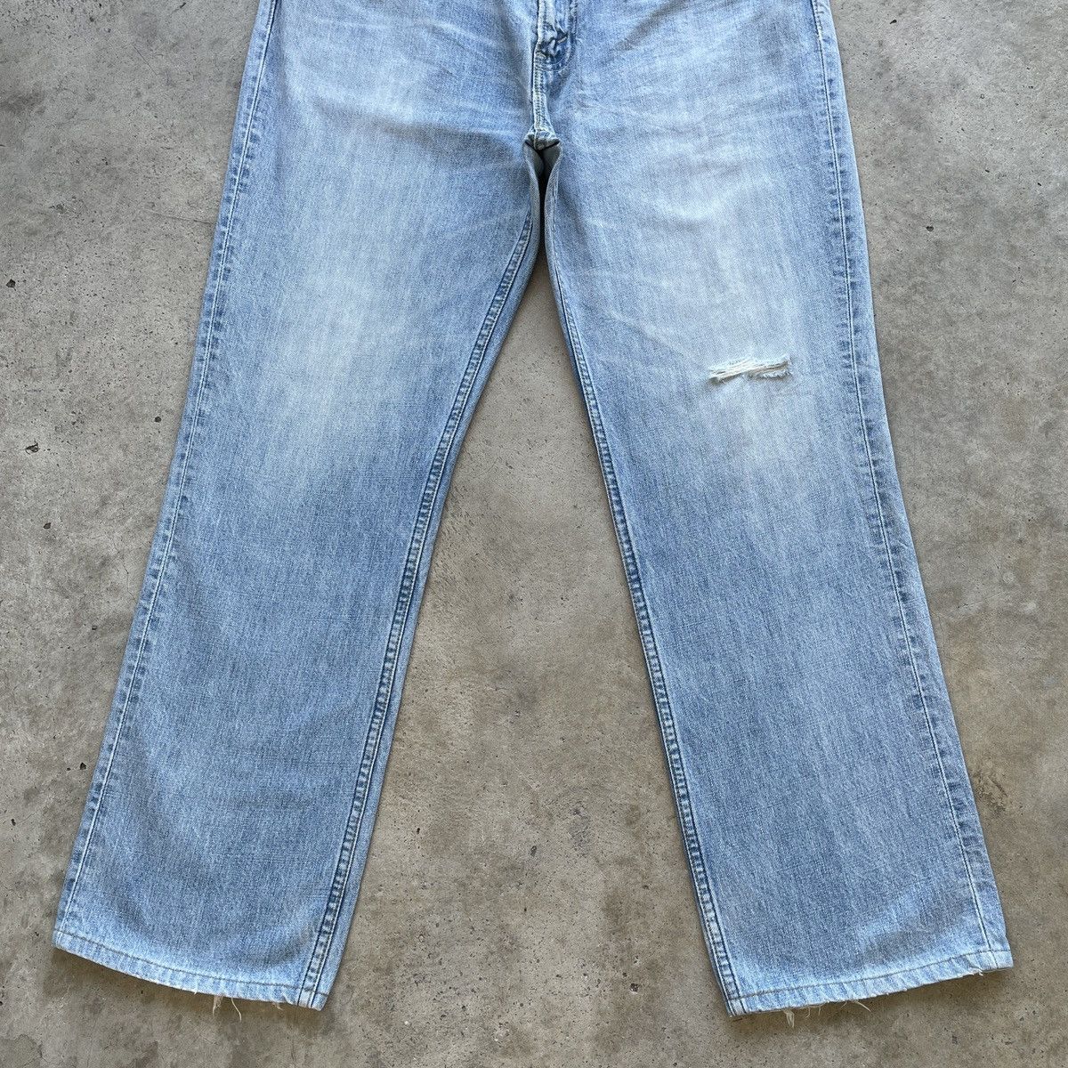 Jean × Levi's × Vintage Vintage Levi’s 502 Light Wash Distressed Jeans Pants Faded Size US 36 / EU 52 - 4 Thumbnail