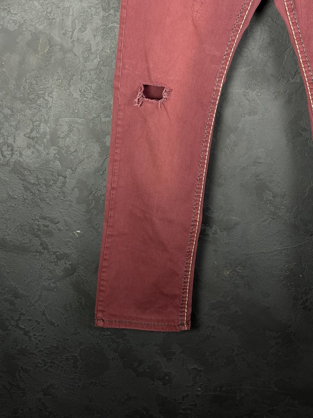 True Religion True Religion Baggy Straight Fit Red Jeans Size US 36 / EU 52 - 5 Thumbnail