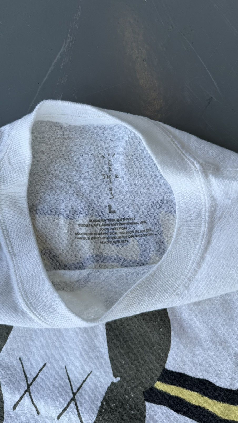 Fragment Design × Kaws × Travis Scott Travis Scott x Kaws Tee Size US L / EU 52-54 / 3 - 3 Thumbnail