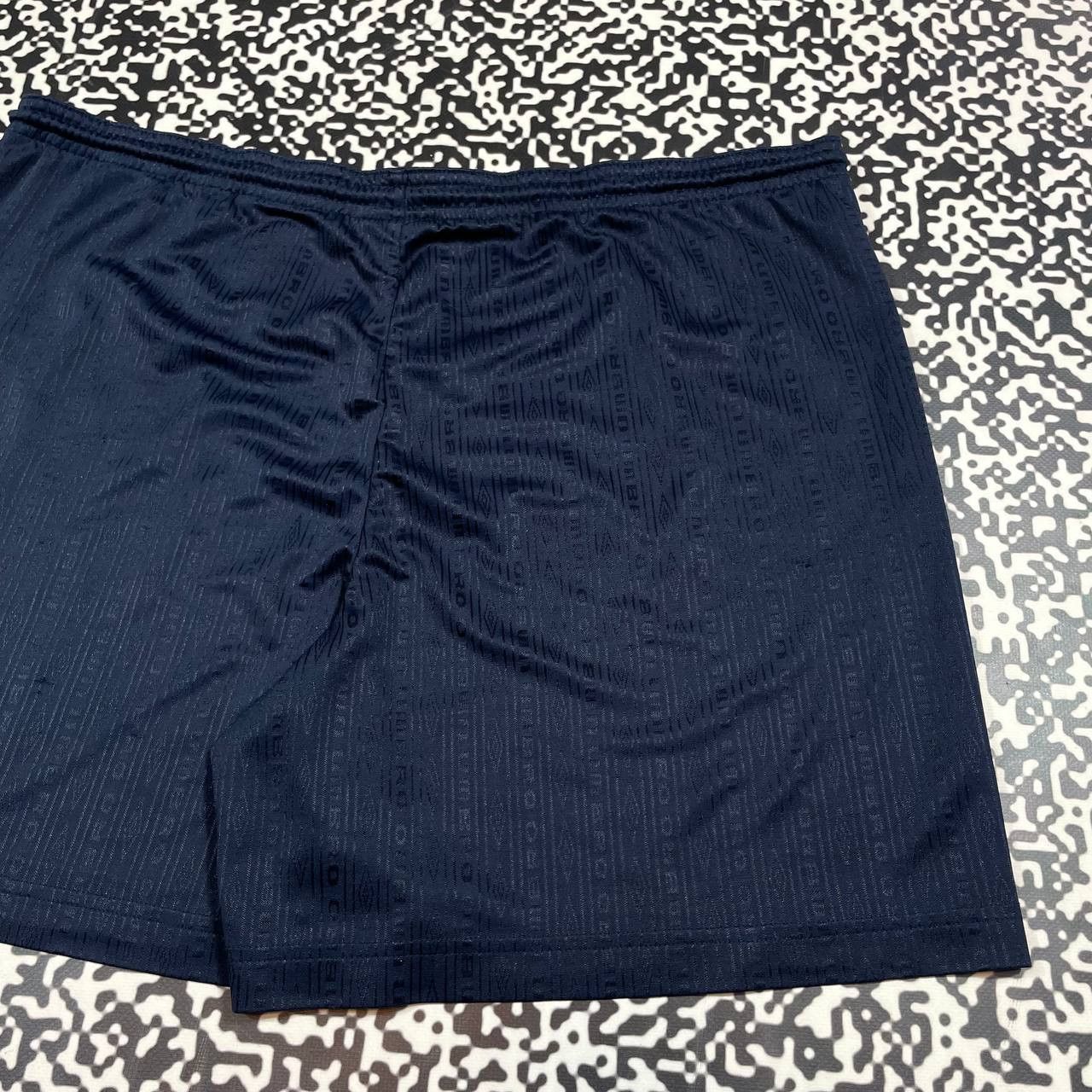 Umbro Vintage 90s Umbro Monogram Retro Casual Sports Style Shorts Size US 36 / EU 52 - 9 Thumbnail