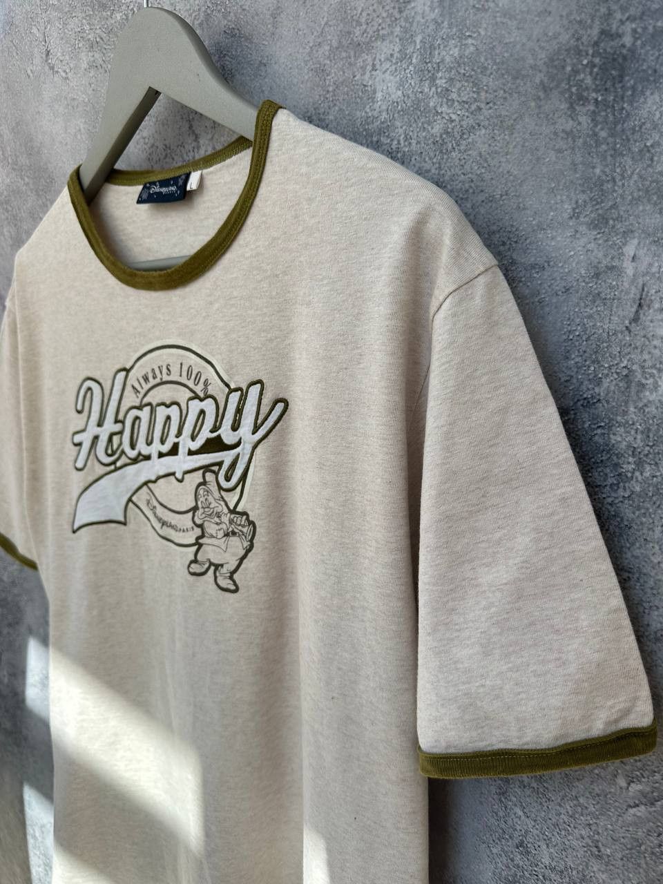 Disney Disneyland Paris Happy Vintage T-Shirt Beige Seven Dwarfs Size US L / EU 52-54 / 3 - 6 Thumbnail