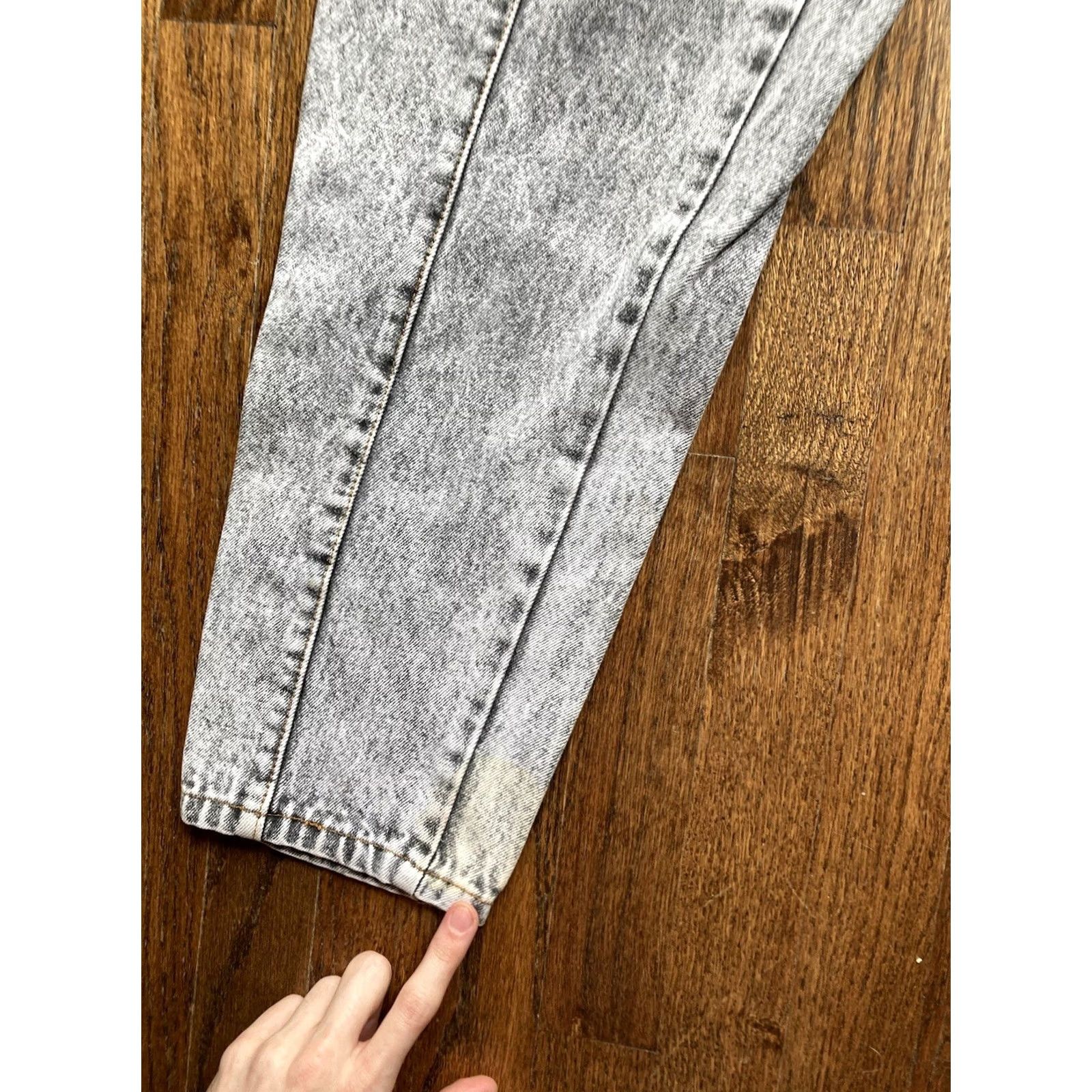 Jordache VINTAGE Jordache Jeans Womens 10 Gray Acid Wash 90s Straight Denim 28x29 Inseam 29 Pockets Regular Rise High Size 32" / US 10 / IT 46 - 7 Thumbnail