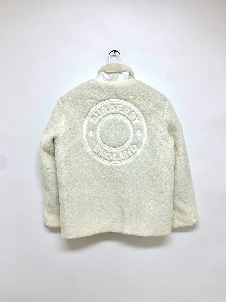Burberry Burberry Burberry White Teddy Fleece Coat for Winter-2507 Size XS / US 0-2 / IT 36-38 - 2 Thumbnail
