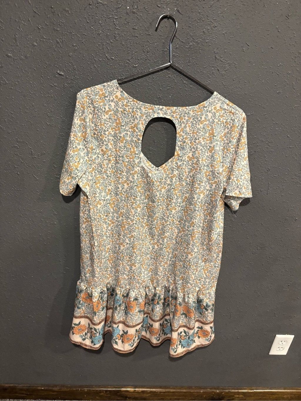 The Unbranded Brand Floral V-Neck Short Sleeve Peplum Dress in Multicolor Size L / US 10 / IT 46 - 4 Thumbnail