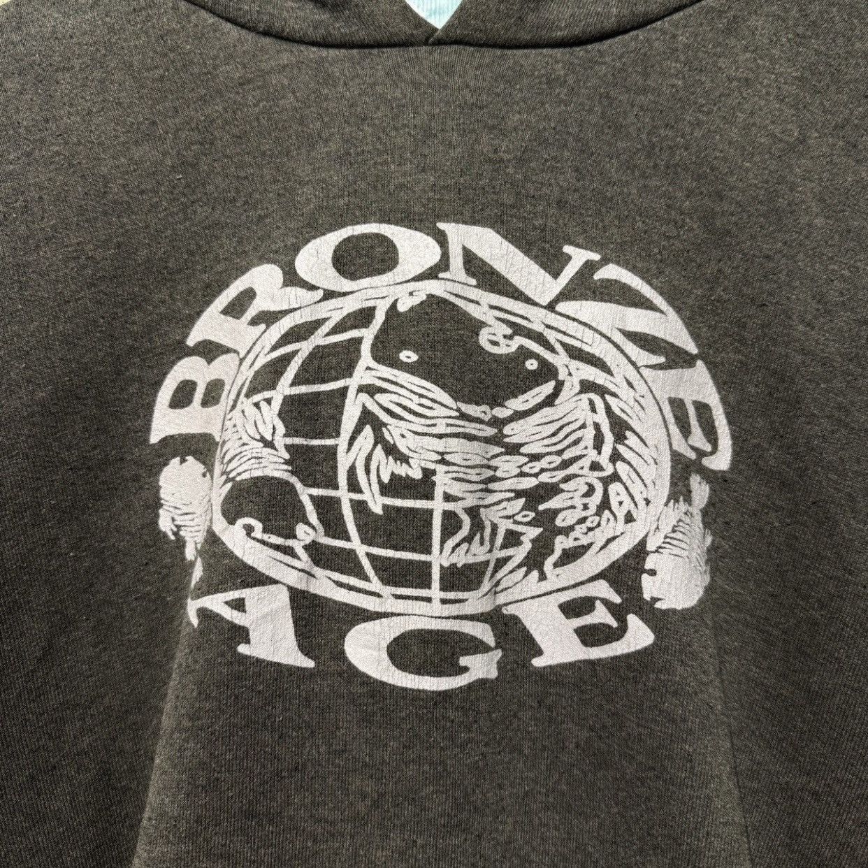 Vintage VTG Bronze Age Fish Skull Globe Hoodie Venice Beach Skate Size US XL / EU 56 / 4 - 3 Thumbnail