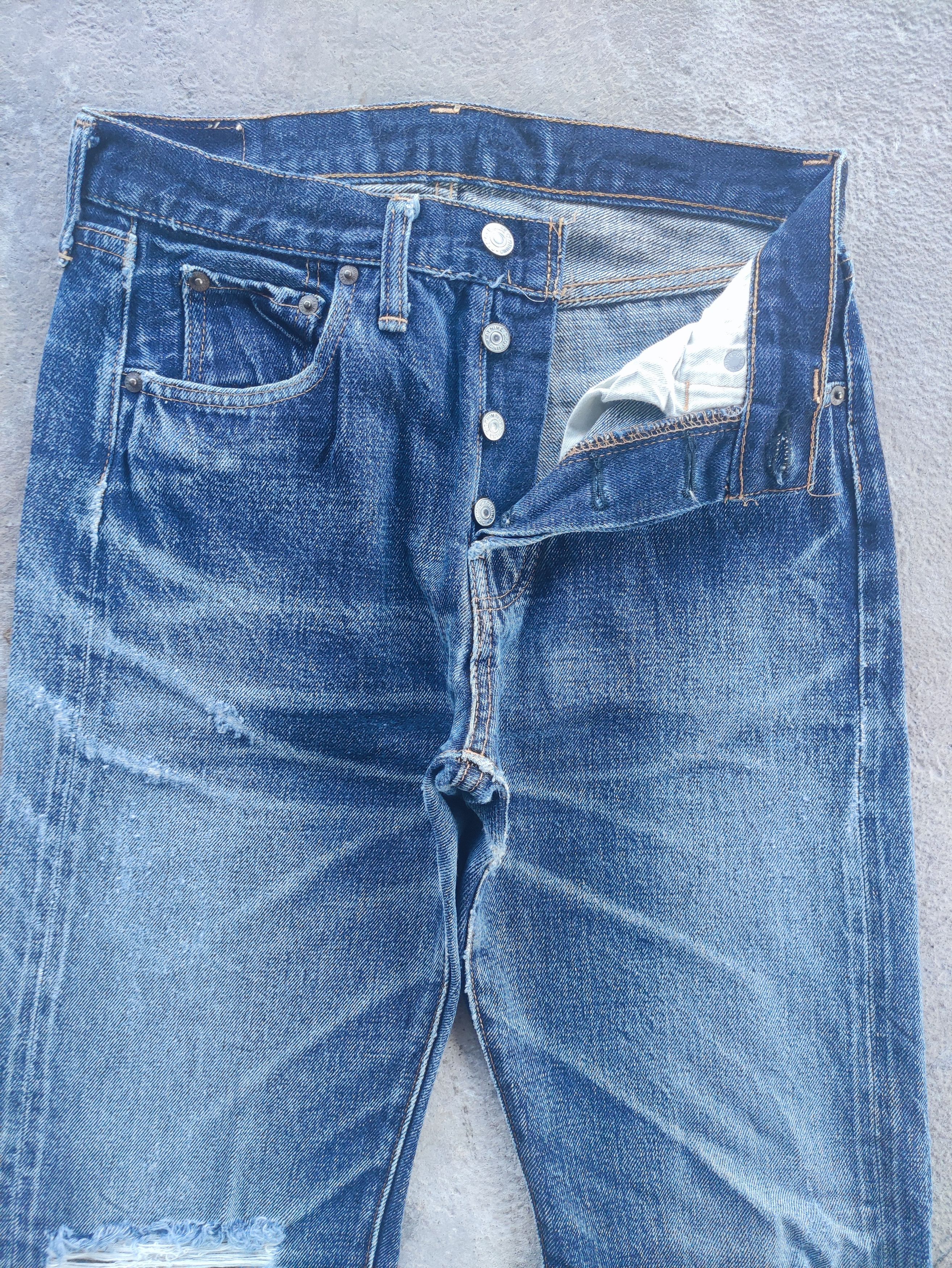 Japanese Brand Vintage Japanese Brand Button Distressed Faded Denim Pants Size US 28 / EU 44 - 3 Thumbnail