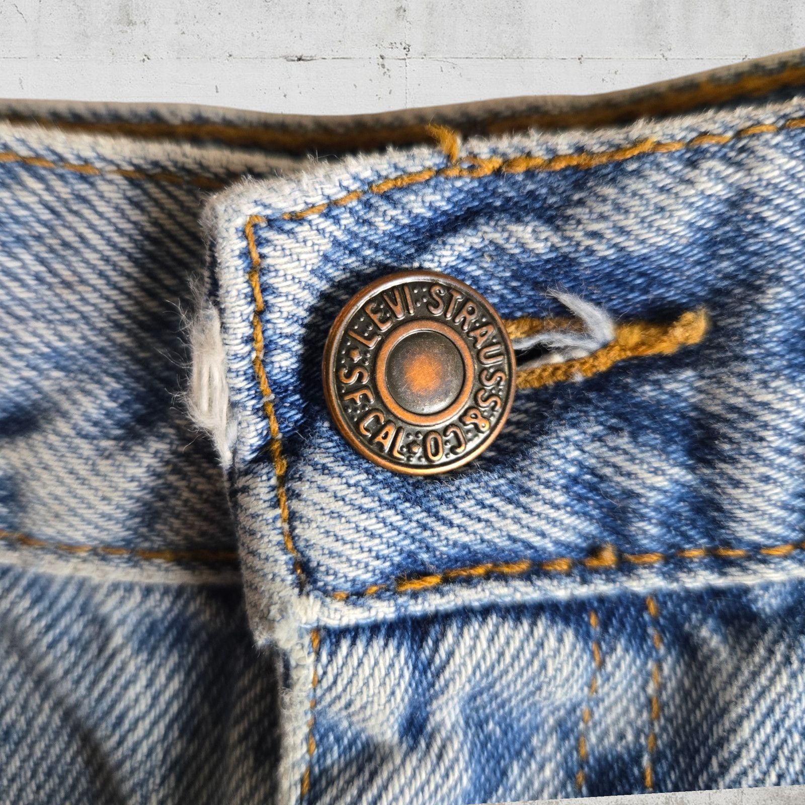 Levi's Vintage Levis Light Wash Double XX Denim Skirt Size 4 Size 27" / US 4 / IT 40 - 4 Thumbnail