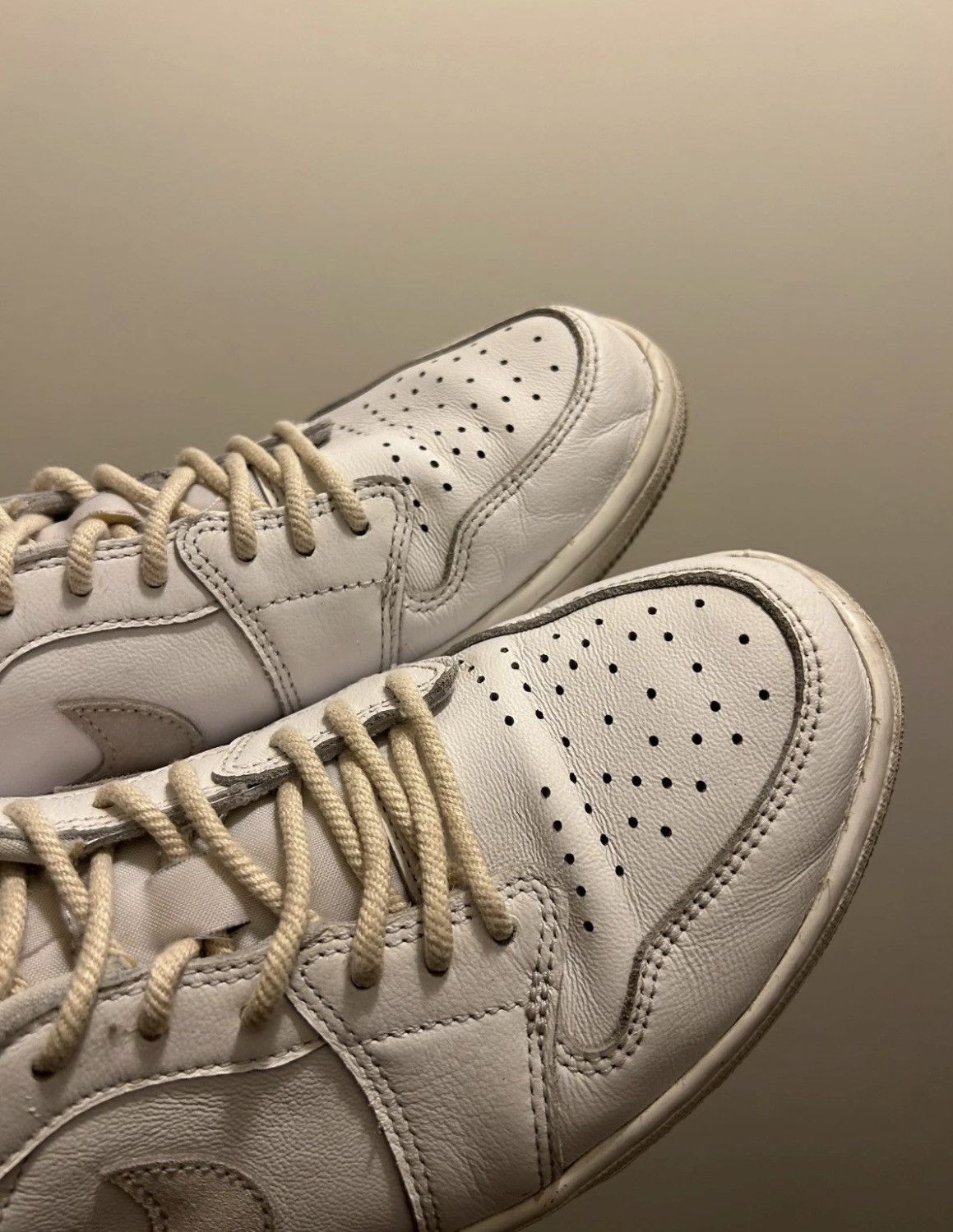 Jordan Brand Air Jordan 1 Low OG Size US 10 / EU 43 - 5 Thumbnail