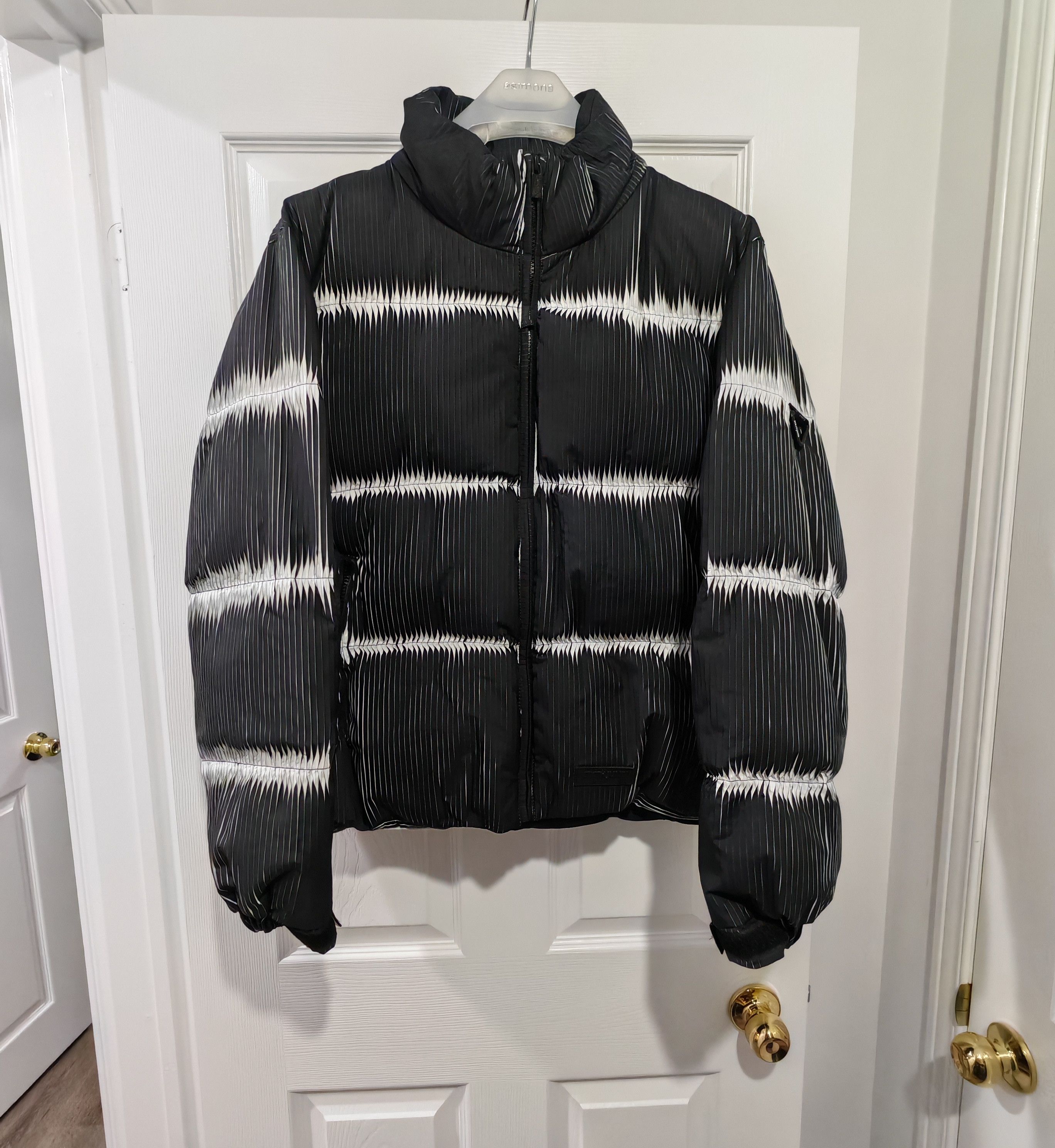 Sixth June Paris Pleated Two Tone Puffer Jacket - UNISEX Size US M / EU 48-50 / 2 - 6 Thumbnail