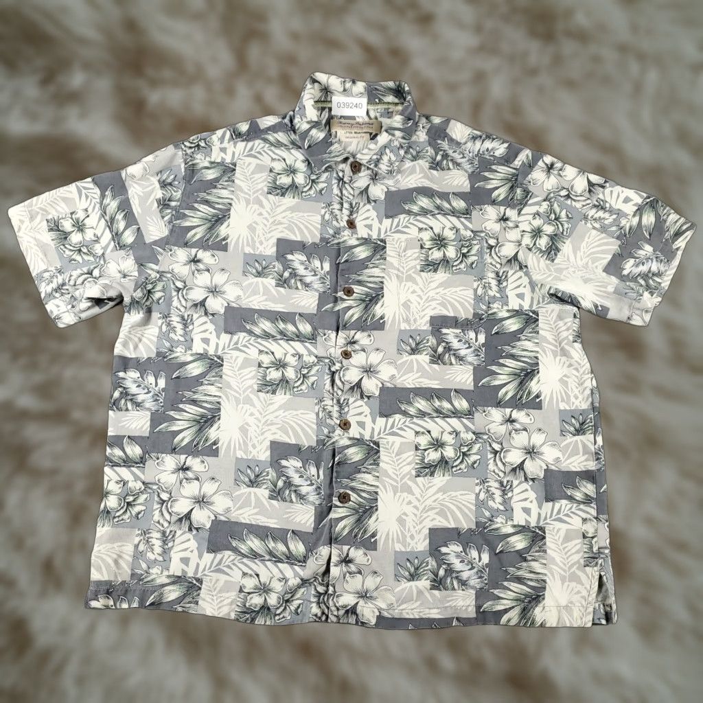 Tommy Bahama Tommy Bahama Shirt Mens XL Gray Hawaiian Floral Button-Up Short Sleeve Size US XL / EU 56 / 4 - 1 Thumbnail
